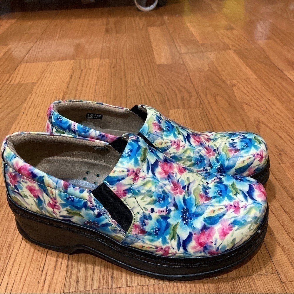 KLOGS FOOTWEAR Naples collection Clogs Great for workers on their feet a lot 6.5